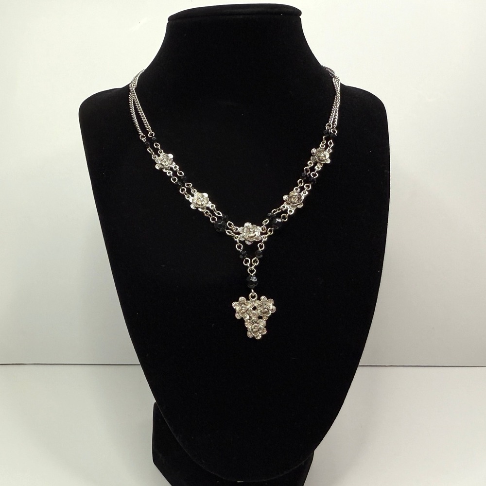 Flower Pendant Y Necklace Silver Tone Black Faceted Glass Bead Accent Jewelry